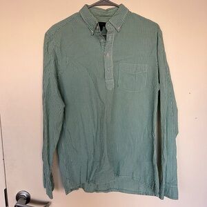 J. Crew green seer sucker popover shirt